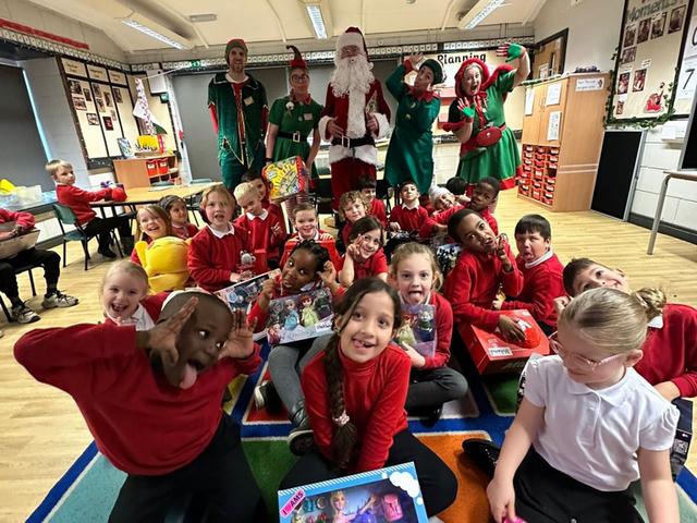 HEYCU - A Breakfast with Santa!