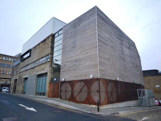 The Orange Box, Halifax