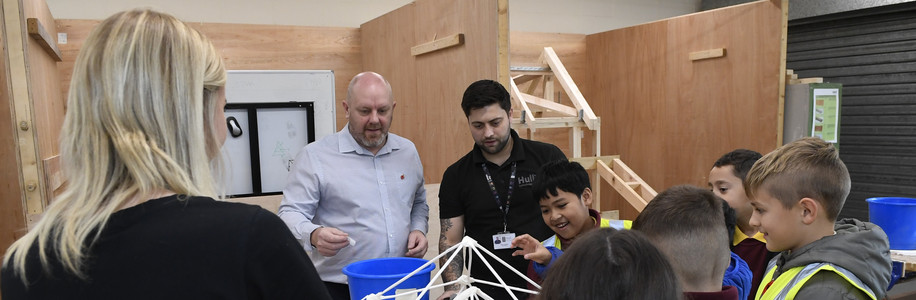 Children's University and Houlton visit to Construction Centre 07 11 25 (33).JPG